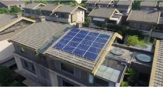 【科普】：看太阳能系统在气温40度大晴天是如何工作的