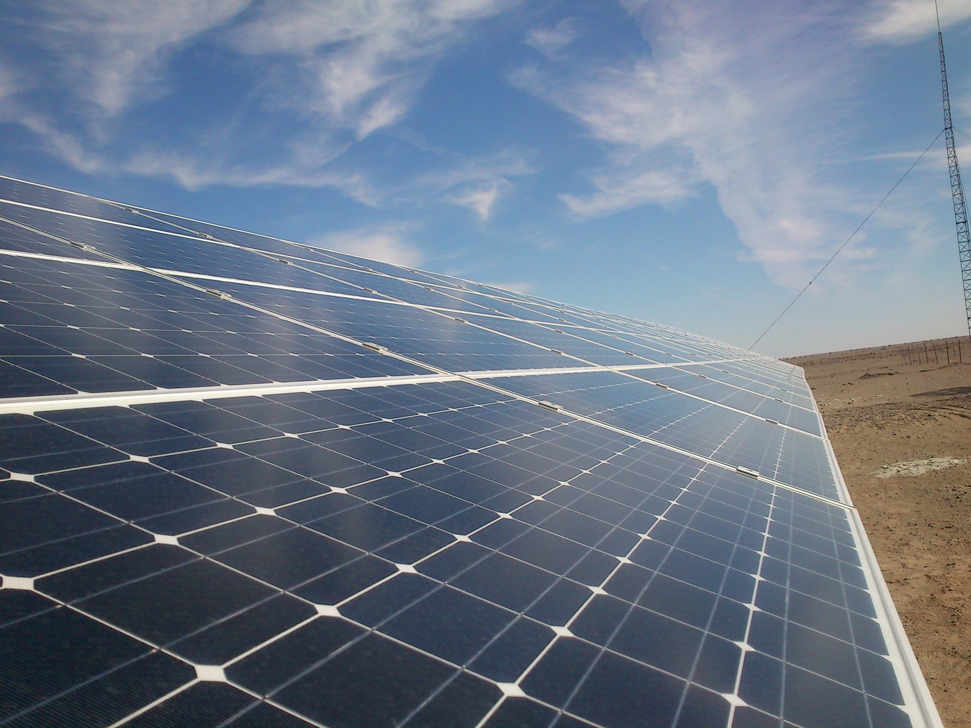 光伏大佬讲光阴的故事：唯初心与情怀不能忘